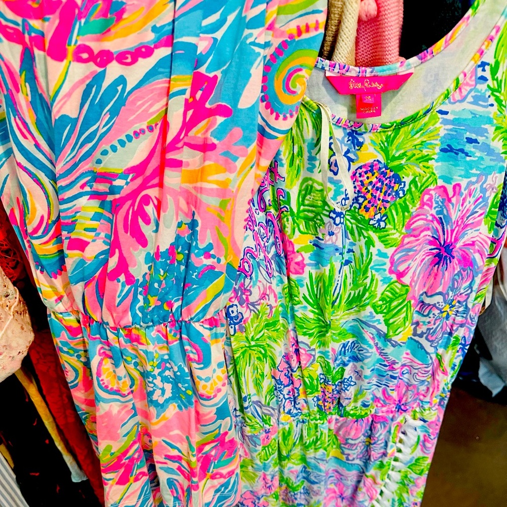 Lilly Pulitzer rompers. Left one is strapless. Selling together.